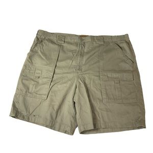 ST. JOHN'S BAY MENS BIG AND TALL CARGO SHORTS WAIST SIZE 50 INSEAM 9" Green